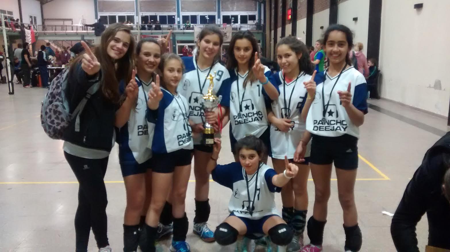 14-voley2